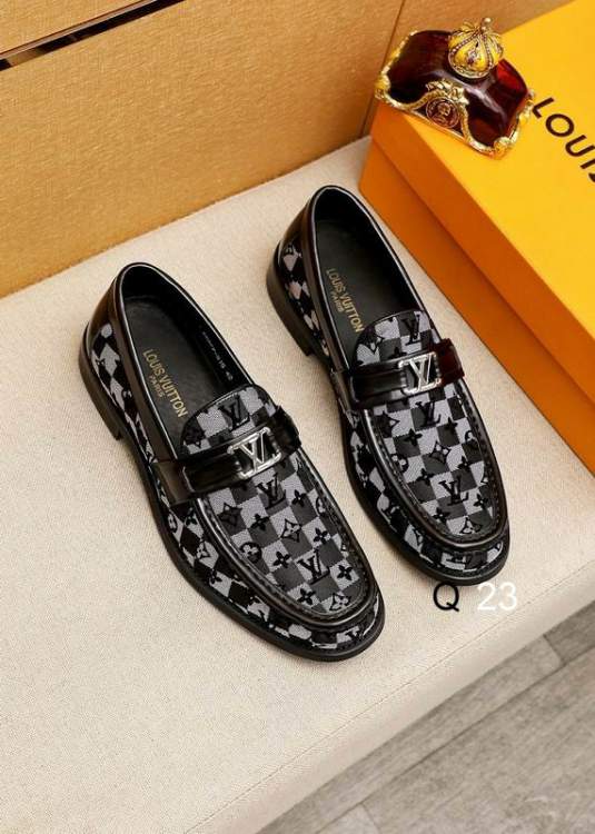 Picture of Louis Vuitton Shoes _SKULVsz38-45HY0111813153
